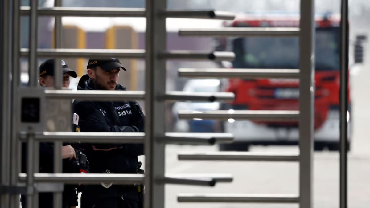 La Policía de República Checa mantiene abierta una investigación sobre el siniestro en un polígono industrial donde operan compañías relacionadas con tecnología militar. /Reuters