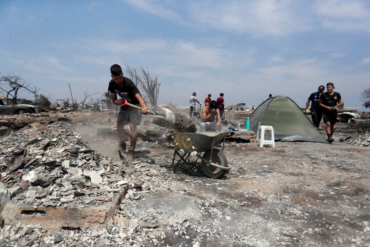 Incendios en Chile: Cifra de muertos aumenta a 99; solo 32 de las víctimas han sido identificadas