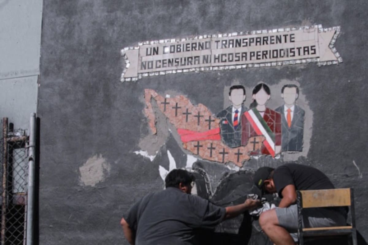 El colectivo de Boquilla Negra realizó un mosaico en honor a la labor de periodistas