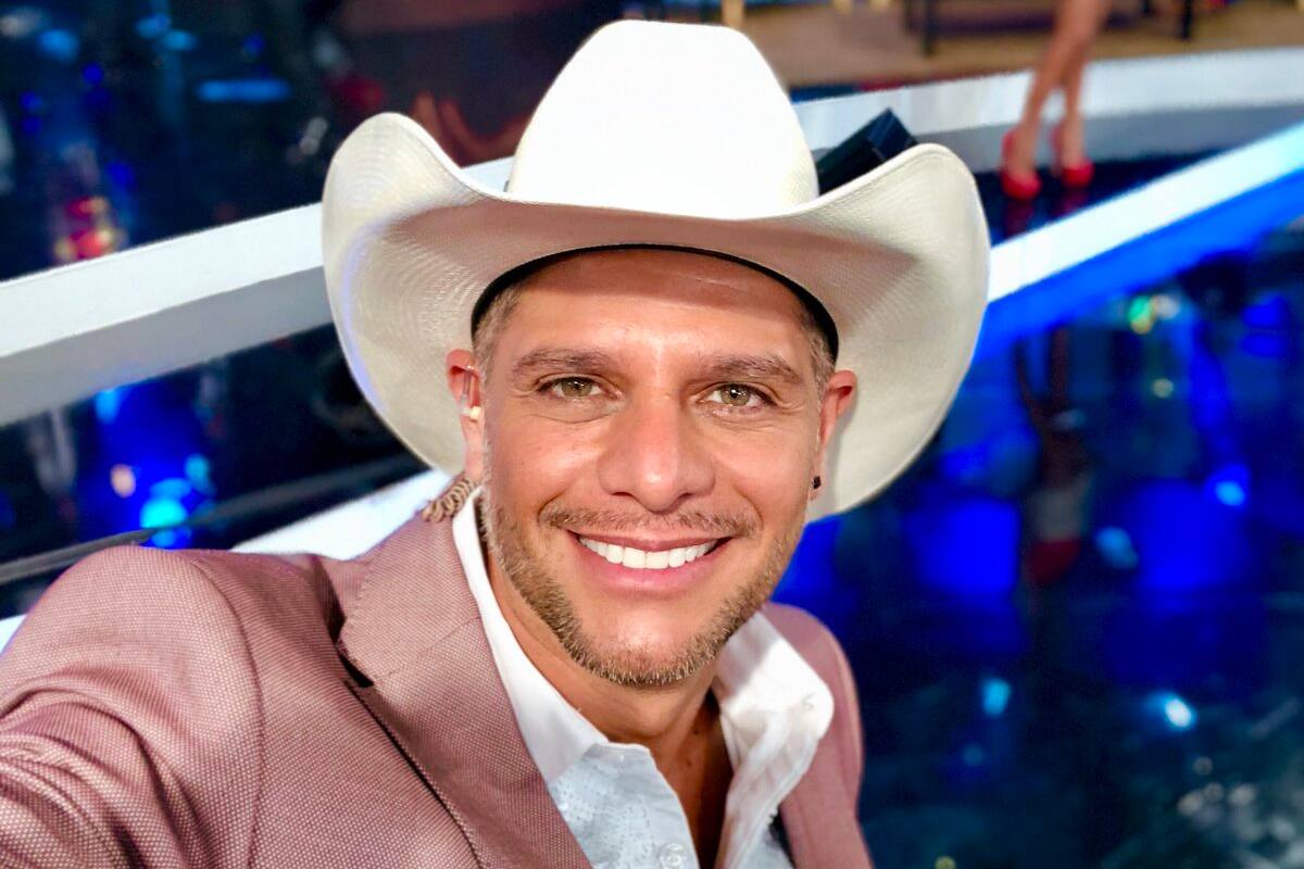 Rafael Mercadante señala a productor que lo acosó sexualmente