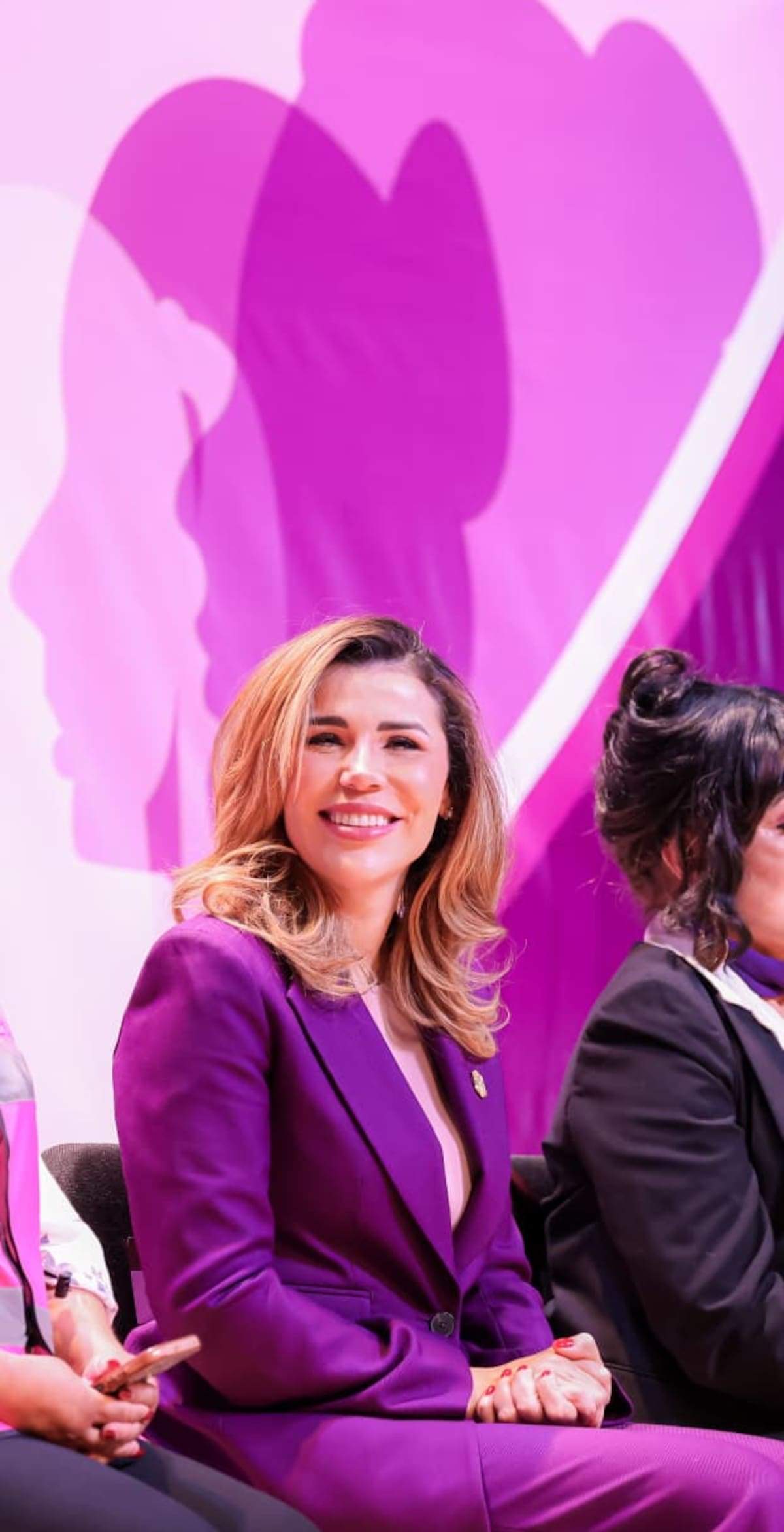 Más de 100 mil bajacalifornianas han sido atendidas con la Tarjeta Violeta además con Trasporte Violeta y Escuadrón Violeta se acerca protección y apoyo para traslados. Foto: Cortesía