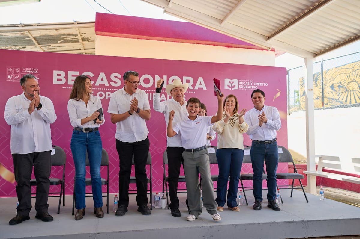 Estudiantes de Ónavas, San Javier y Suaqui Grande fueron beneficiados con becas del programa Sonora de Oportunidades.