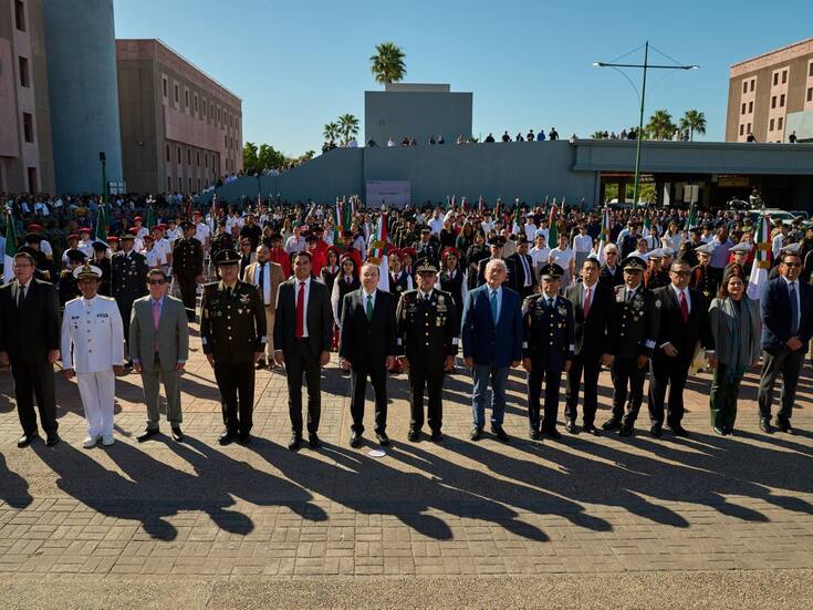 Sonora participa en enlace nacional por el Día de la Bandera; Durazo y Sheinbaum rinden homenaje al lábaro patrio