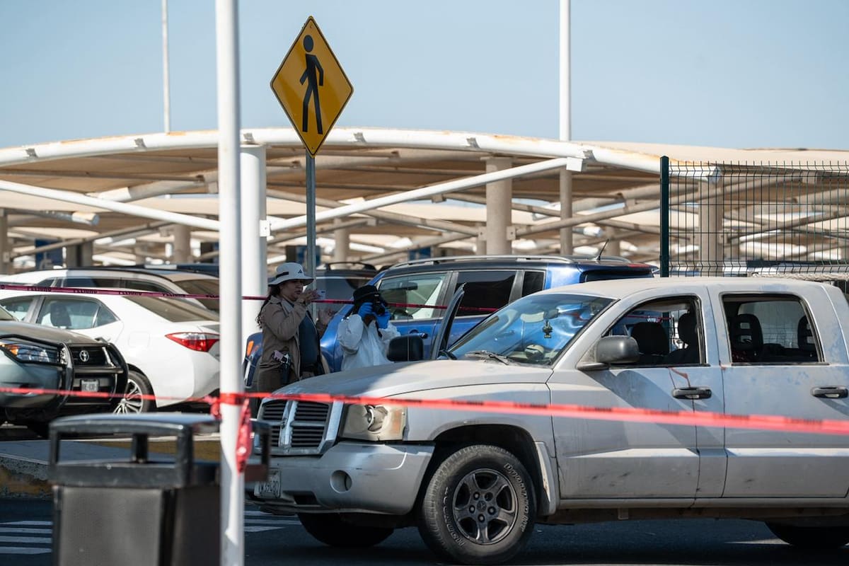 Llegan al Aeropuerto dos hombres baleados; uno muere y otro queda grave