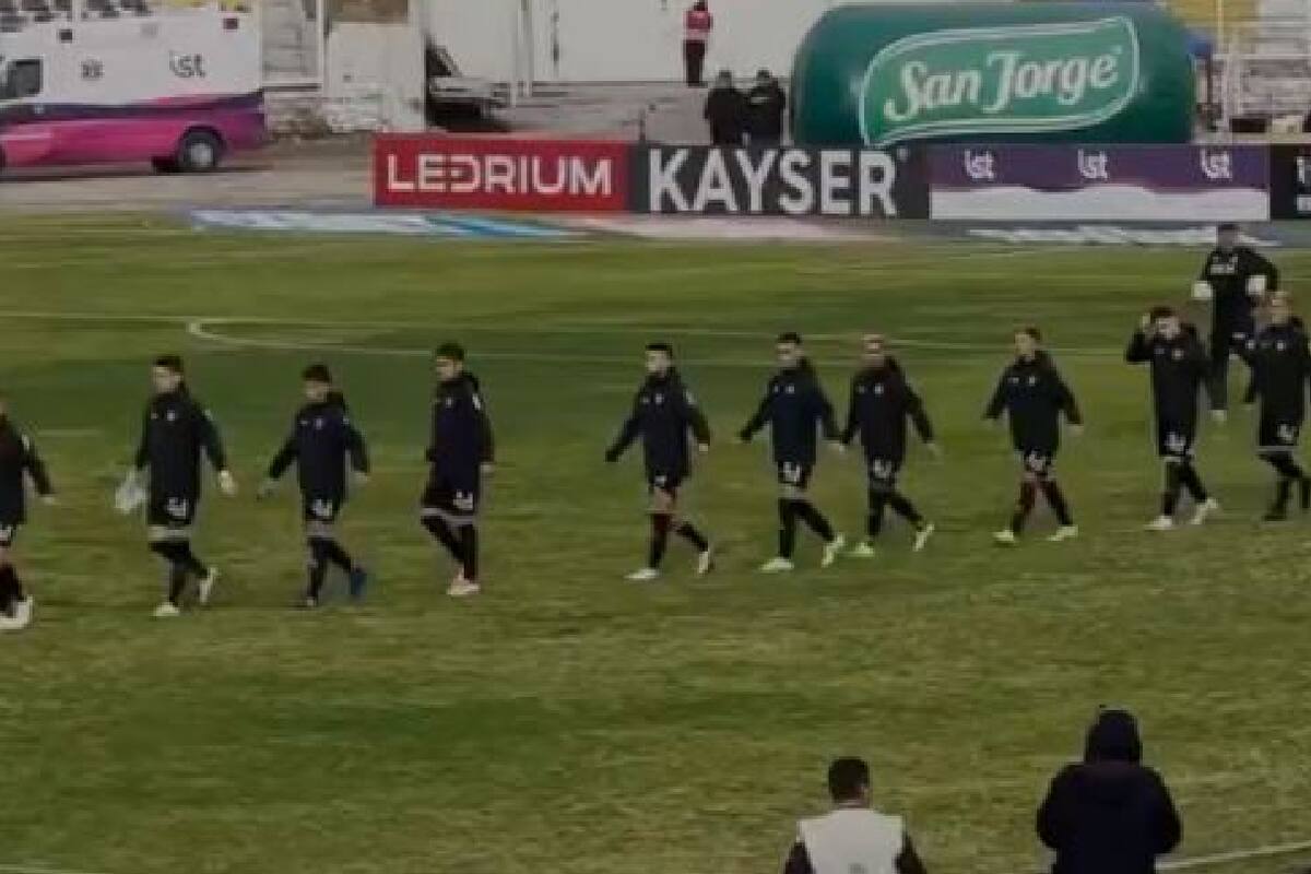 VIDEO: Futbolistas de Palestino se manifiesta por las víctimas de Gaza previo a su partido