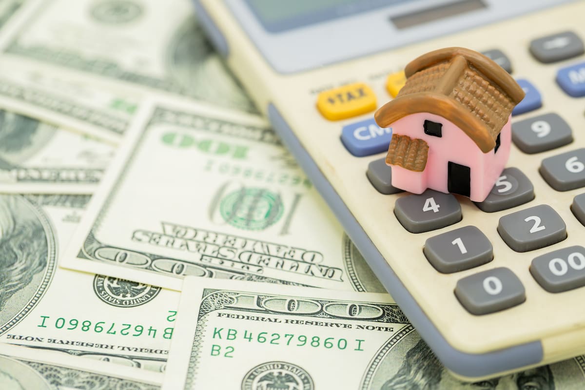 Precios de viviendas aumentan casi 10%