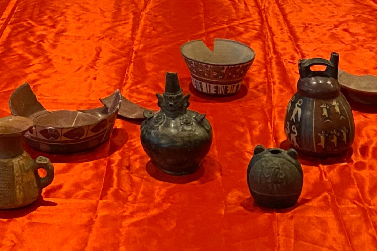 Italia devuelve a Perú 11 piezas de civilizaciones precolombinas