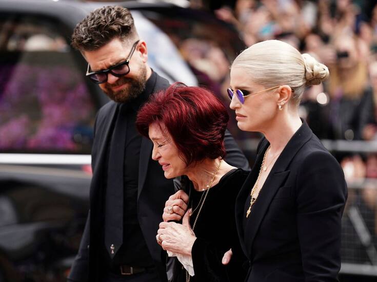 El último adiós a Ozzy Osbourne: miles de fans lo despiden en Birmingham con flores, música y lágrimas