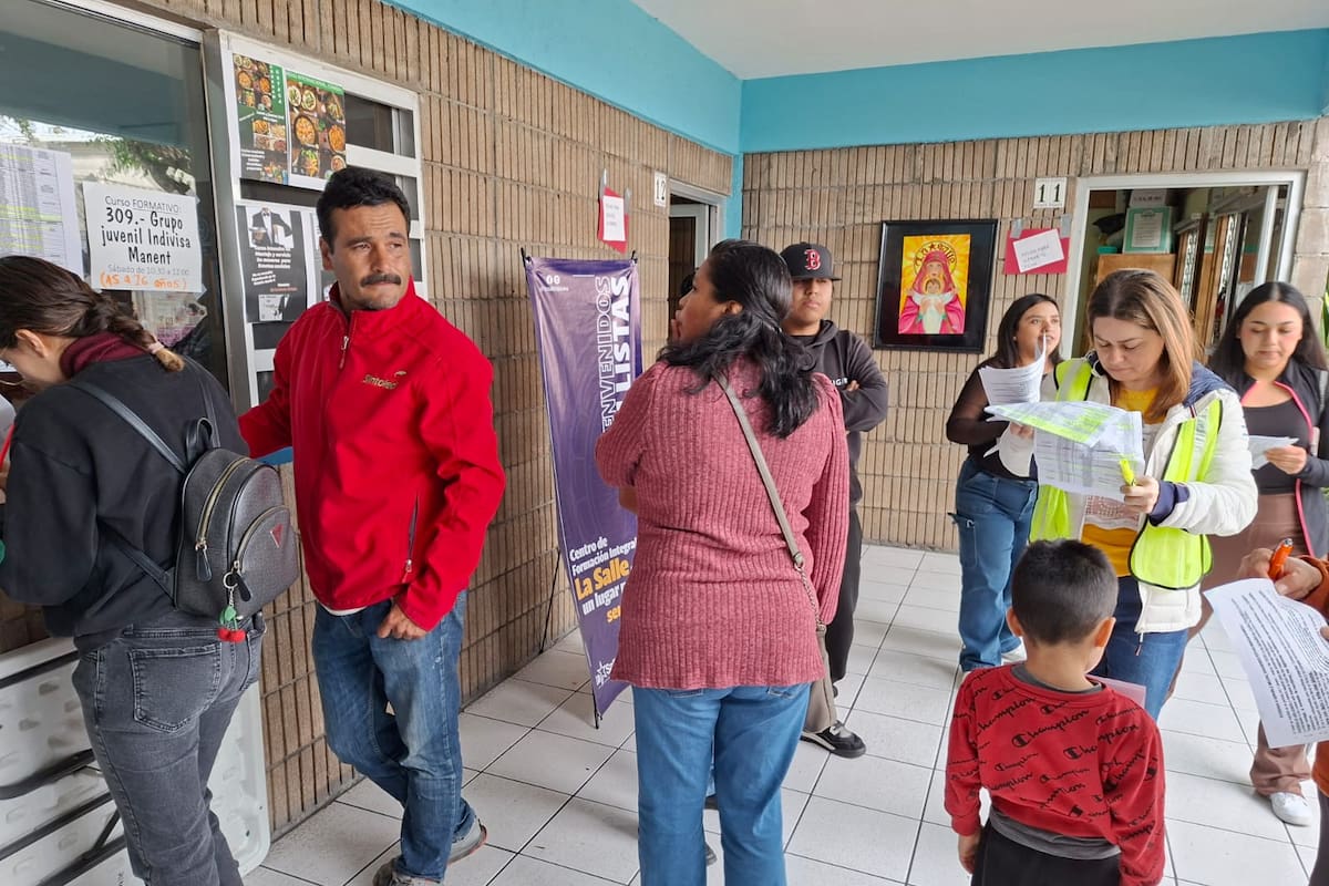 Ofrecen a personas en condición de pobreza oportunidad para estudiar y aprender un oficio