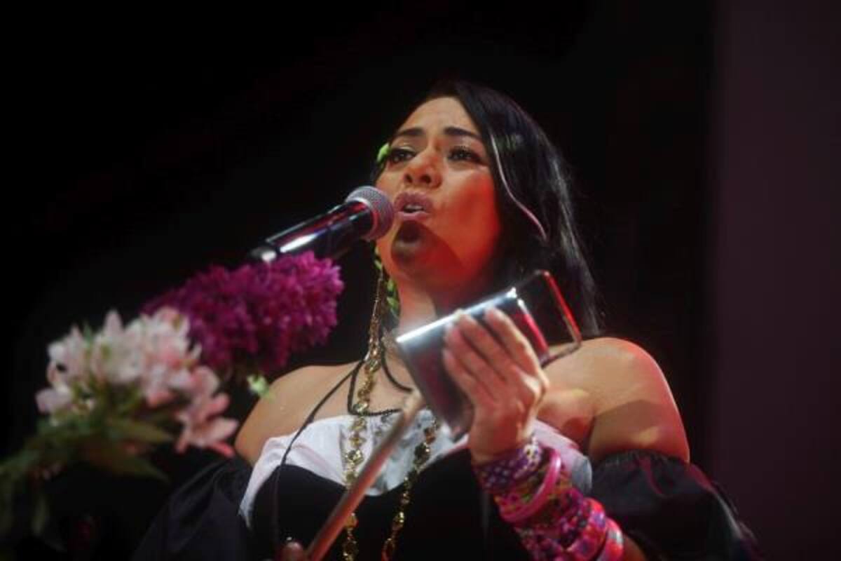 Lila Downs y Dayanara Torres celebran el poder de las mujeres en los Latin Grammy
