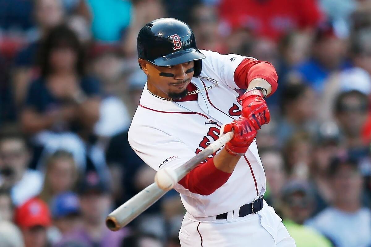 Super cambio lleva Betts y Price a Dodgers; mexicano Verdugo a Red Sox