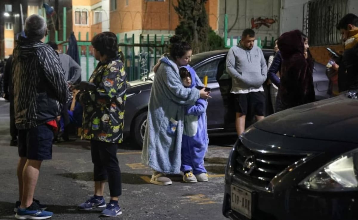 Sismo de magnitud 5.3 sacude el centro de México; Sheinbaum descarta daños y se activa revisión nacional. | Crédito: El Universal