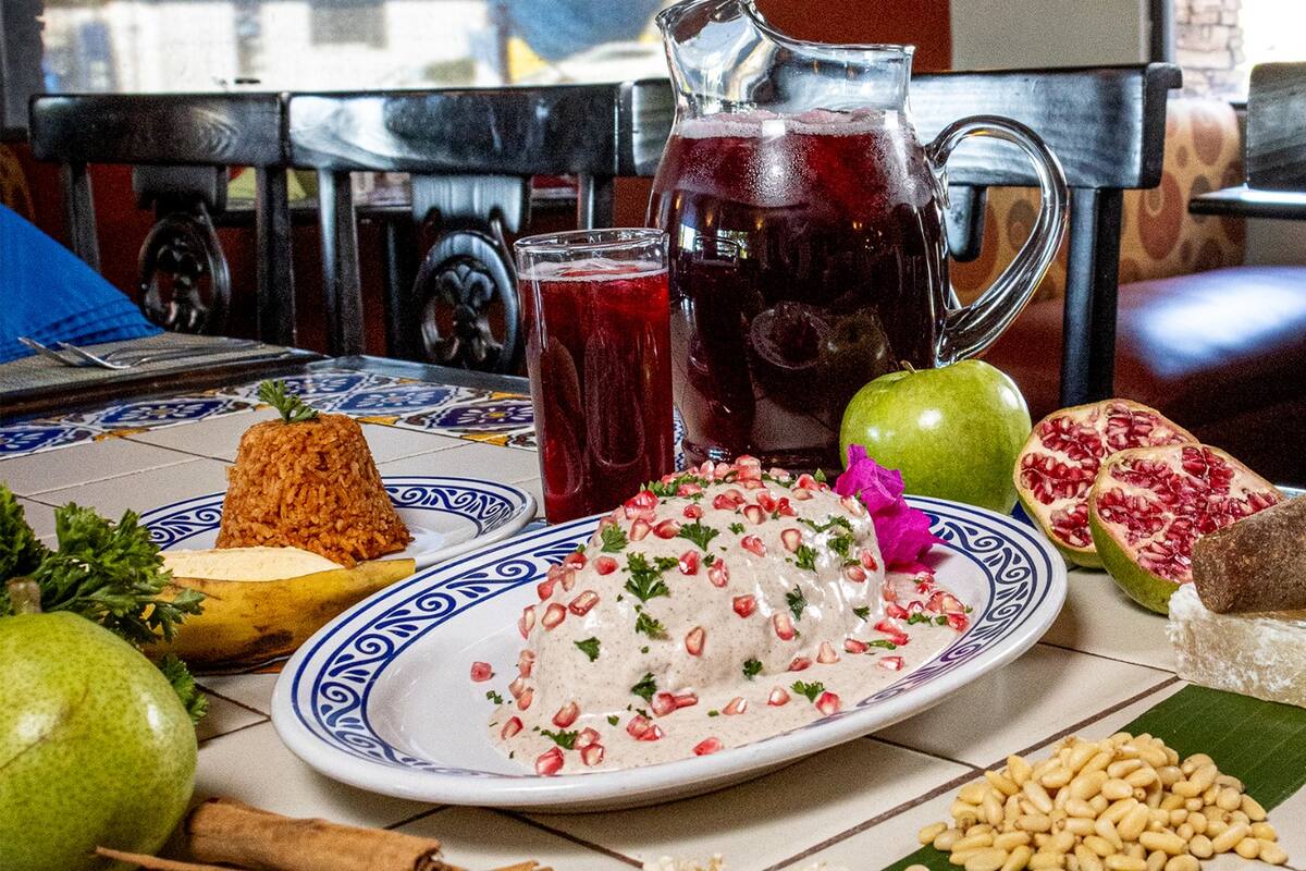 Conoce el restaurante cachanilla con el auténtico chile en nogada
