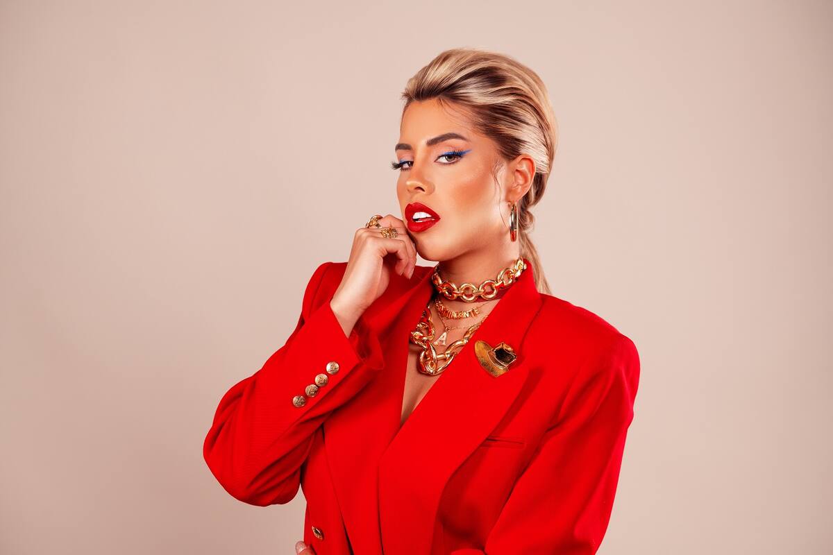Adriana Ríos le abrirá el concierto a Intocable