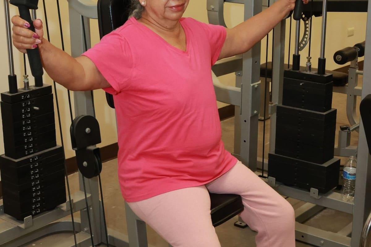 Invitan a sobrevivientes de cáncer de mama a programa gratuito de entrenamiento muscular