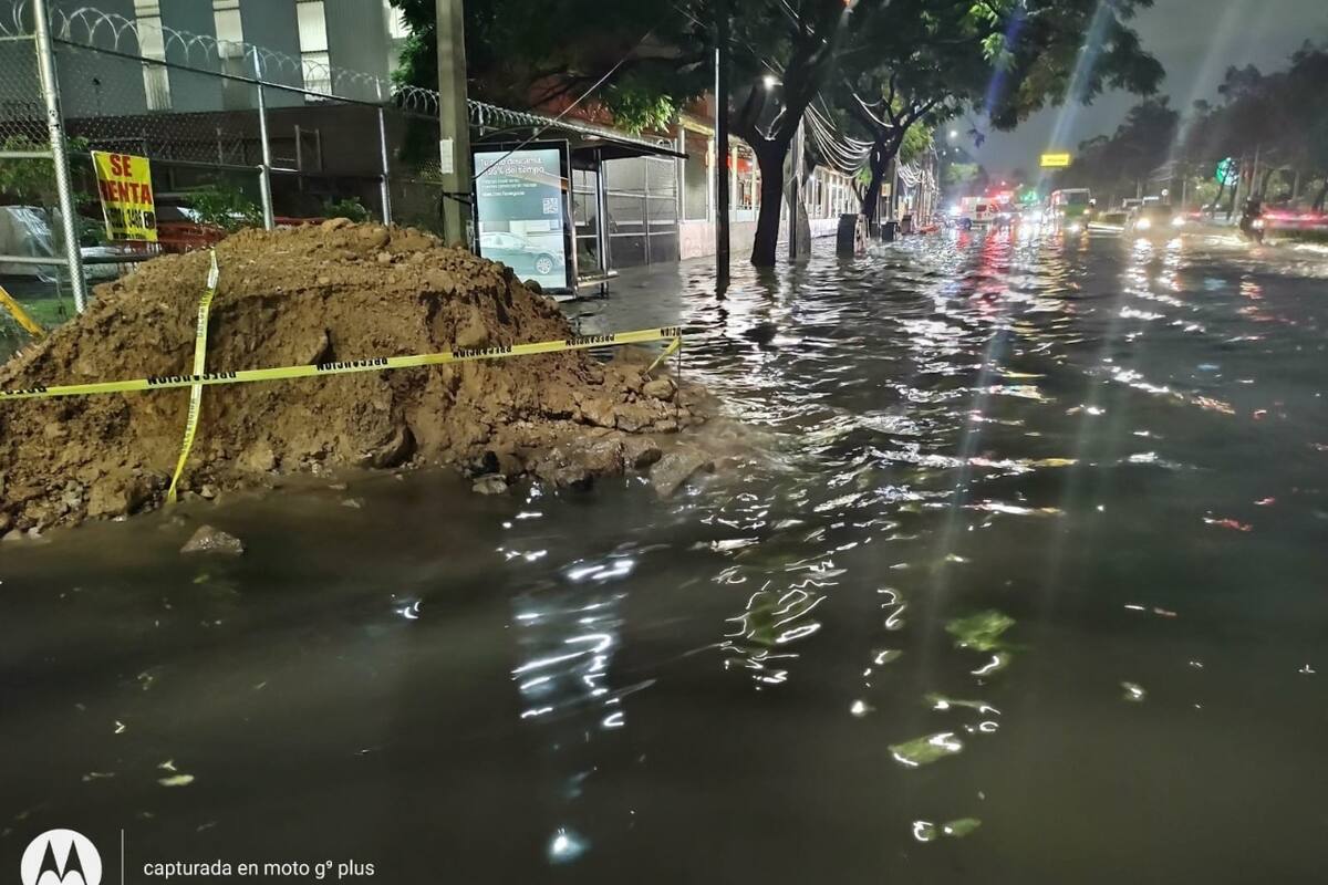 Lluvia en la CDMX causa encharcamientos y retrasos en el Metro