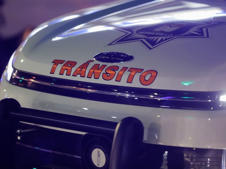 Choque entre dos vehículos en la carretera Hermosillo-Bahía de Kino deja cuatro personas lesionadas