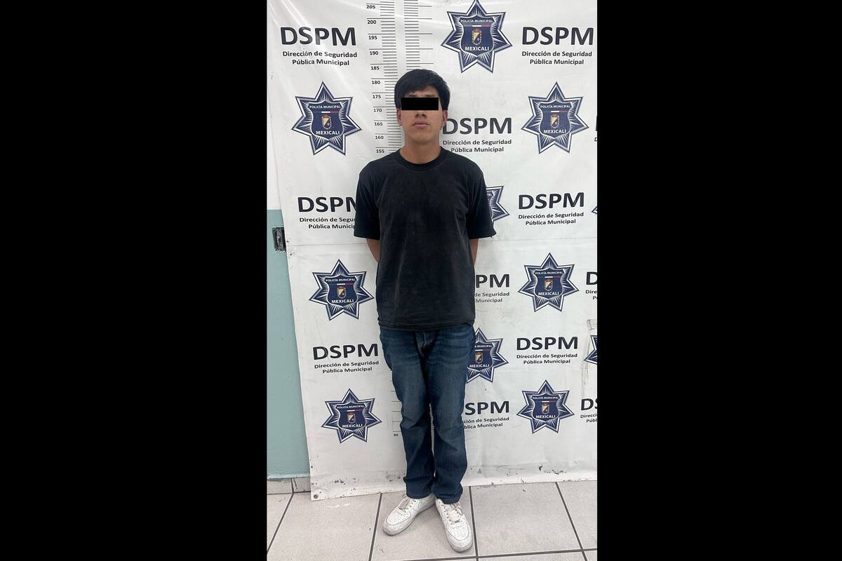 Muerde a policía para evitar arresto y termina detenido