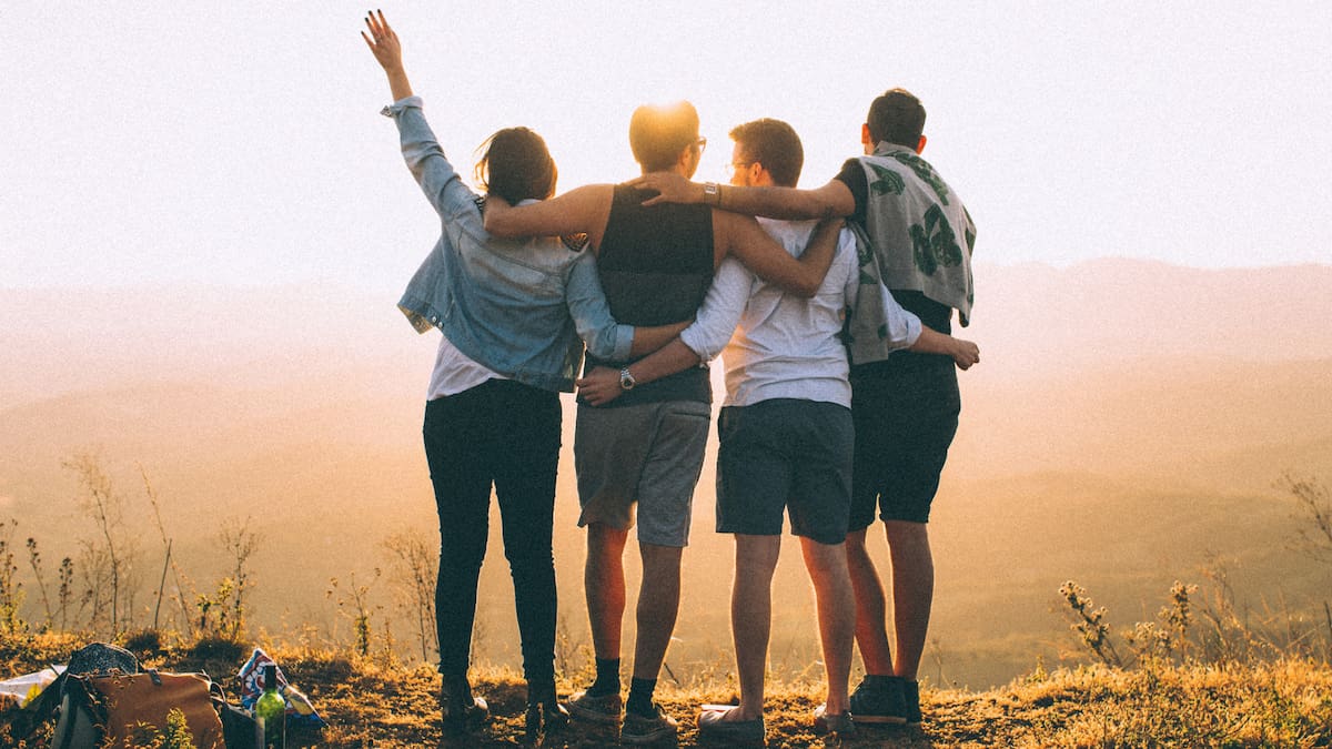 La psicología señala que no importa la cantidad de amigos, sino la calidad de los vínculos/Foto: Canva