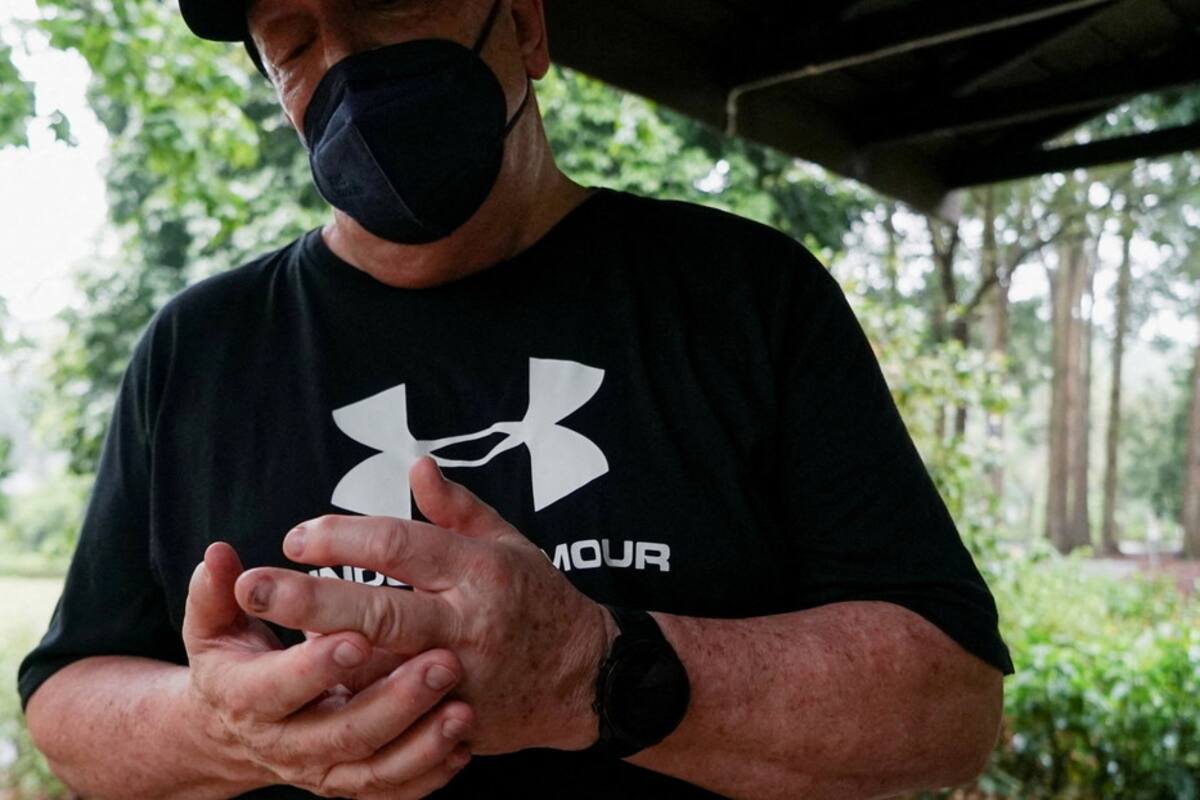 Hombre es atacado por nutrias salvajes en Singapur