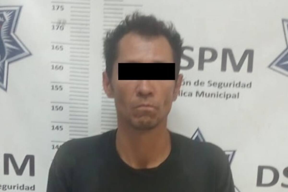 Hombre rompe cristales de estación de radio