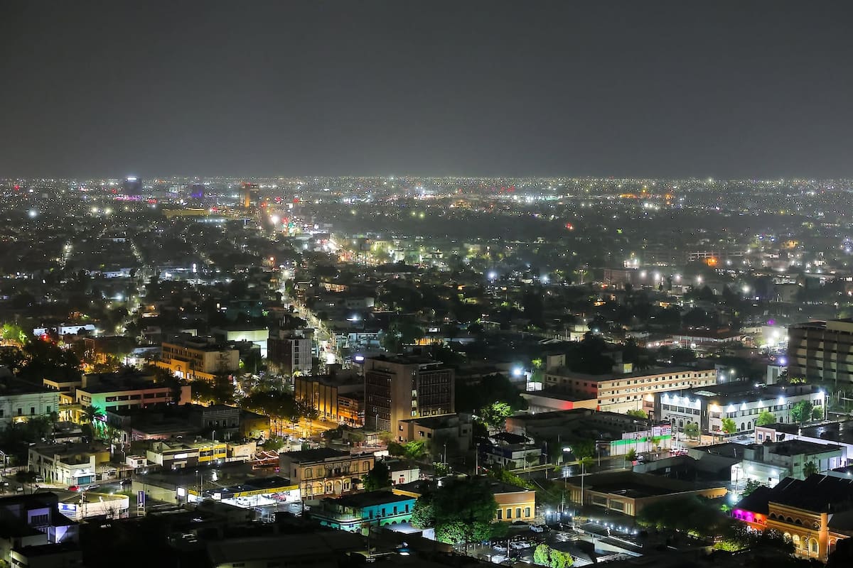 Impacta a Hermosillo tormenta de arena