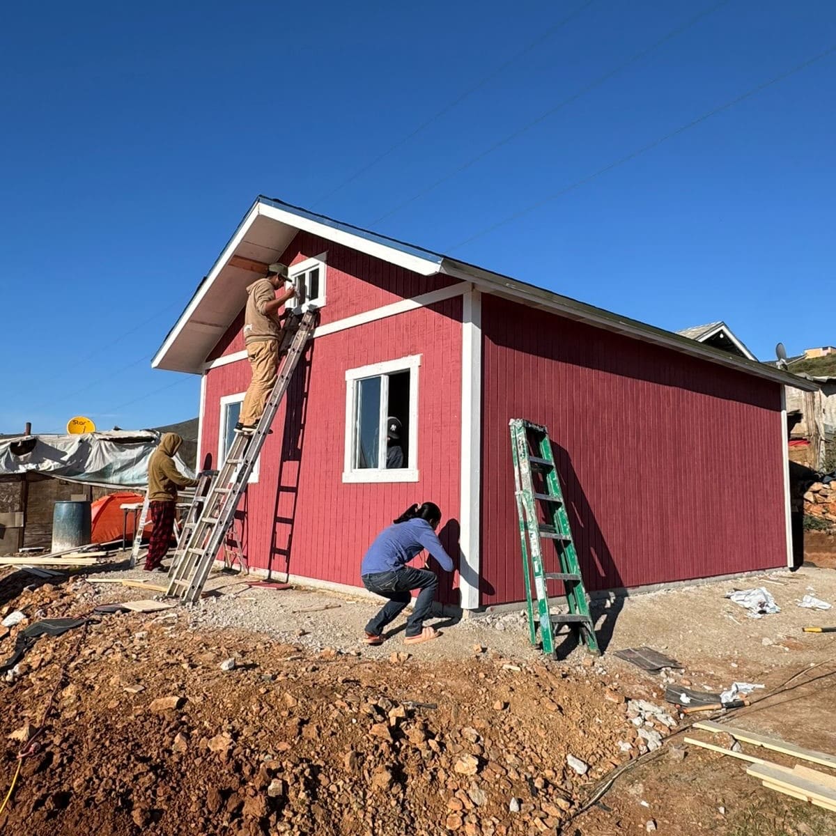 Las viviendas tienen una superficie de 29.73 metros cuadrados y están hechas de Tablaroca y madera. Foto: Cortesía
