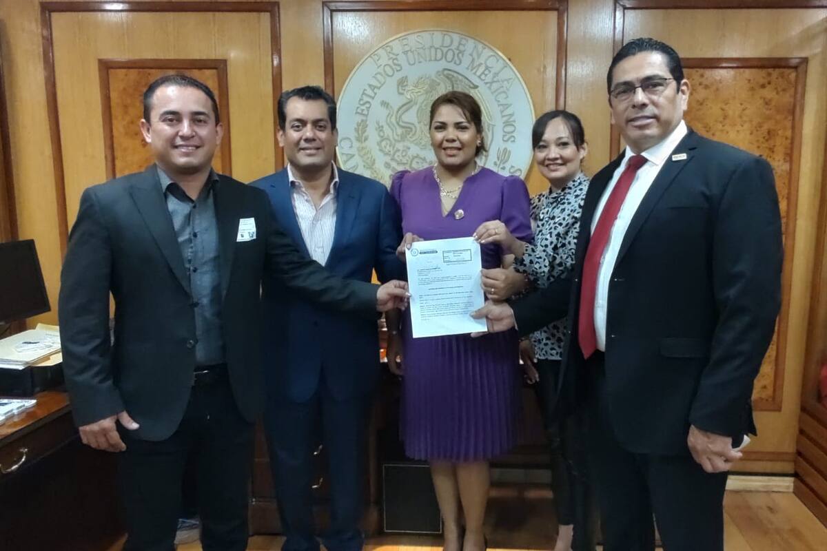 Recibe iniciativa para cobros de impuestos federales en San Felipe y San Quintín