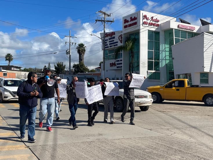 Se manifiestan en Rosarito por aumentos en el Impuesto Predial