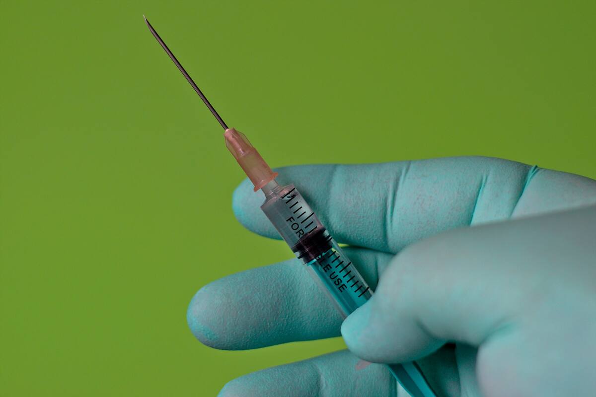 Recomiendan vacunar a menores contra la hepatitis