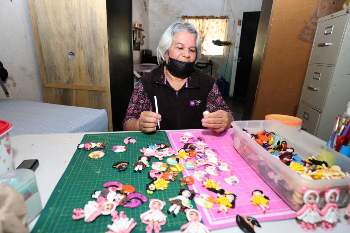 Hermosillo: Imelda hace de su hobby un complemento para su sustento