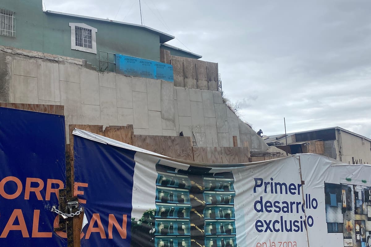 Vecinos de Villa Floresta acusan a inmobiliaria por afectar su casa y calle