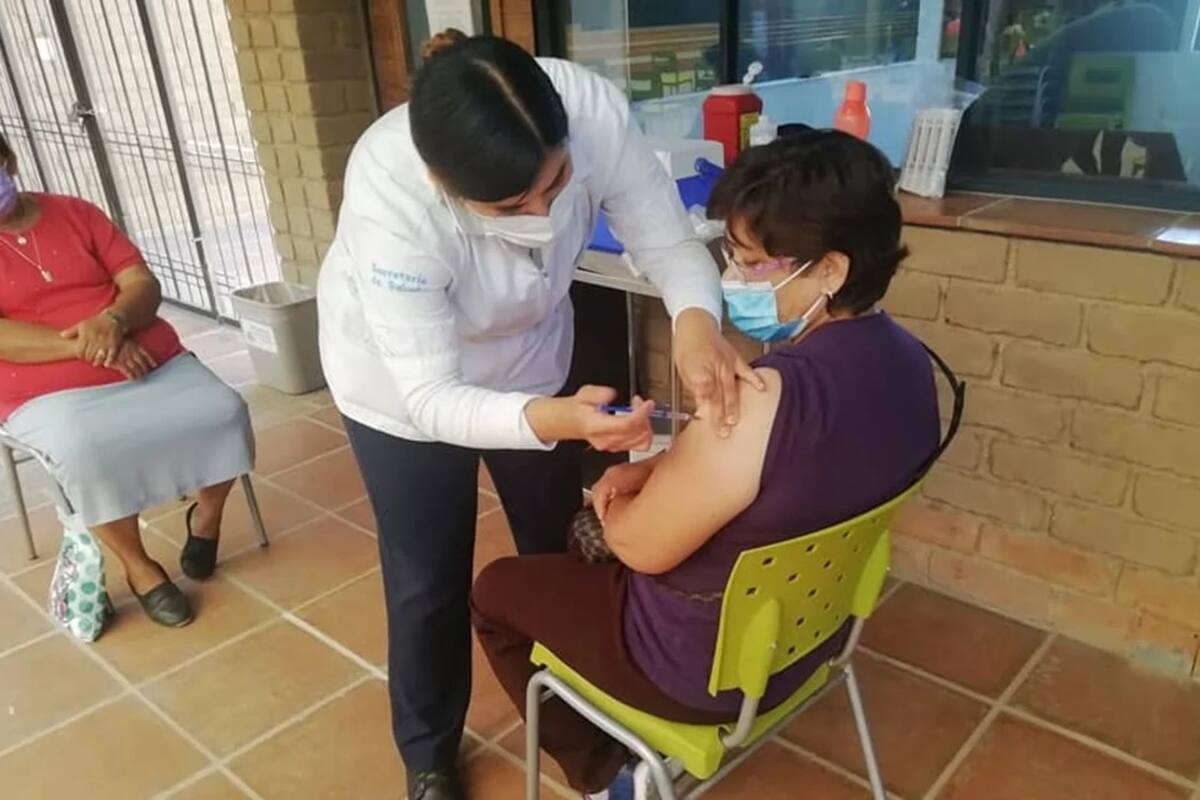 Inicia vacunación contra Covid de menores a 60 años en Guanajuato