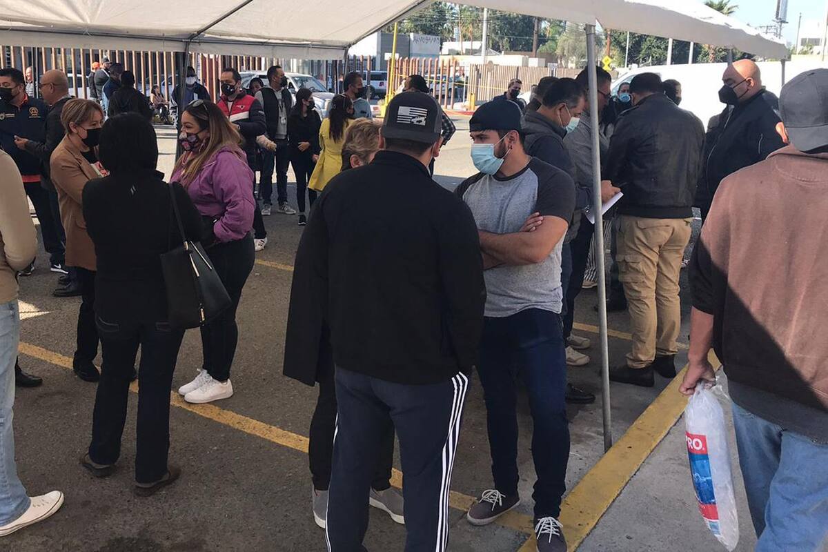 Protestan trabajadores del Poder Judicial en Tijuana por pago de retroactivo