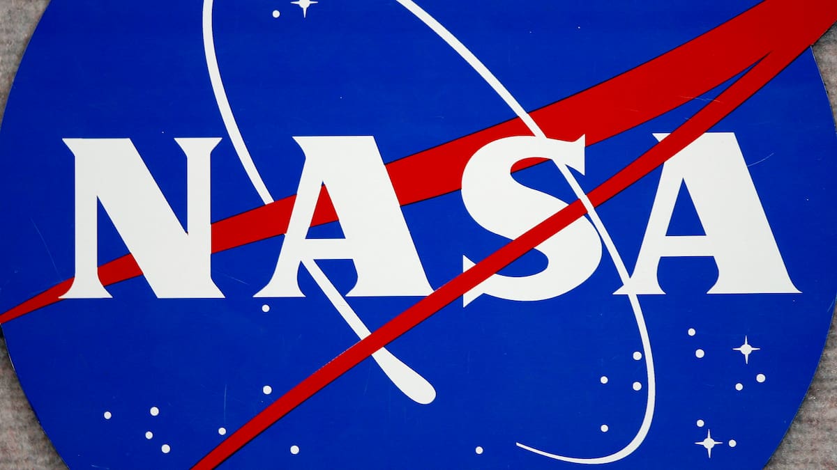 Luis es de Costa Rica y antes de ser ingeniero clave en la NASA y la misión Artemis II, trabajó preparando sandwiches en una tienda de comida rápida