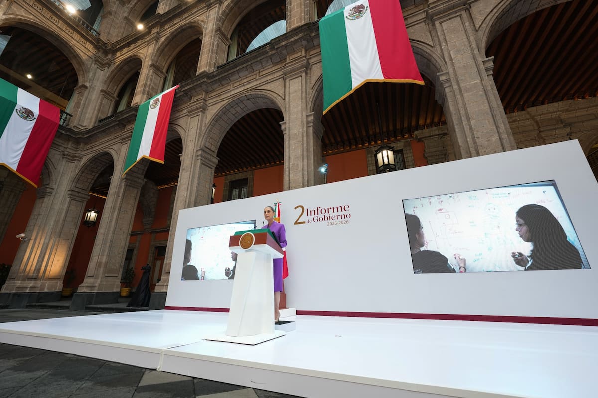 Sheinbaum promete un Paquete Económico 2027 con consolidación fiscal gradual sin recortar inversión, salud, educación ni programas de bienestar