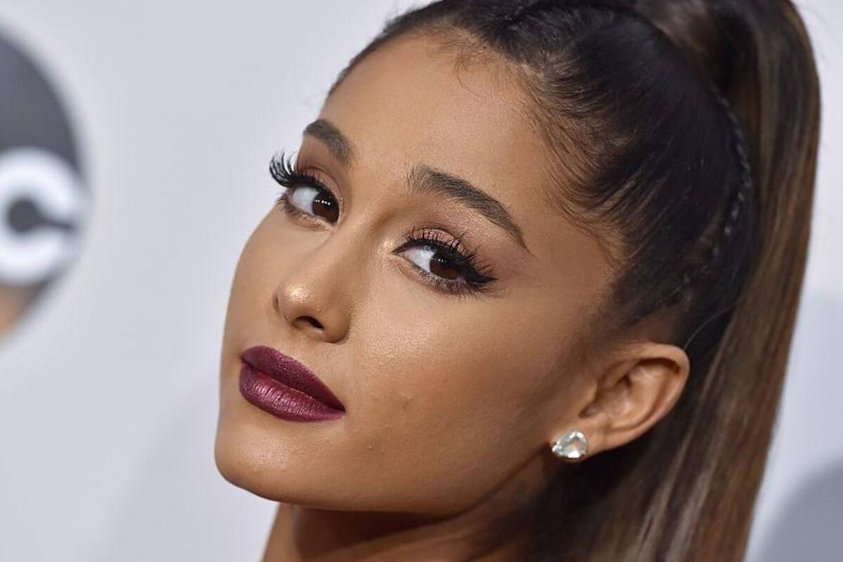 Ariana Grande dedica elogios a Jim Carrey