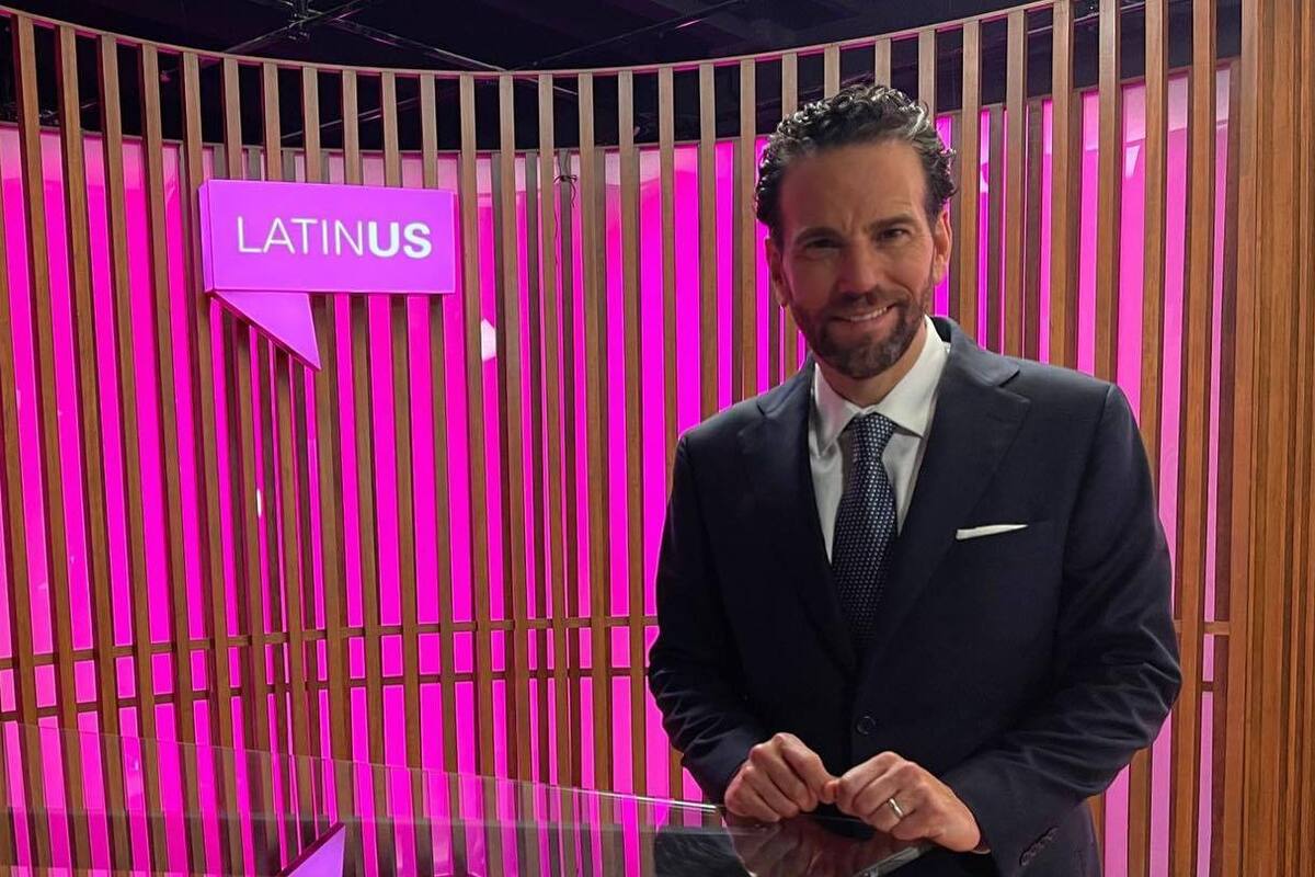 Carlos Loret de Mola tuvo ingresos anuales por 32 mdp y la UIF investiga, también a red de empresas ligadas a Roberto Madrazo, medio