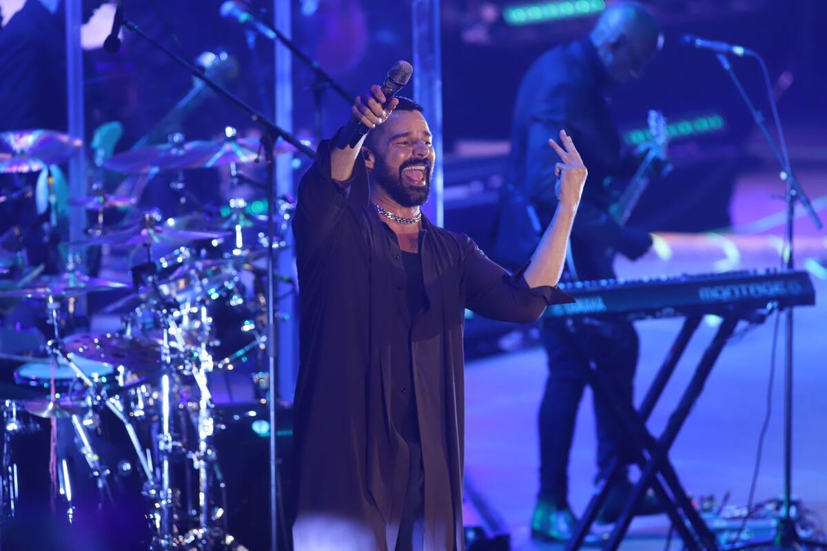 Tras casi dos horas de show Ricky Martin se despidió de su público en esta parada por México.