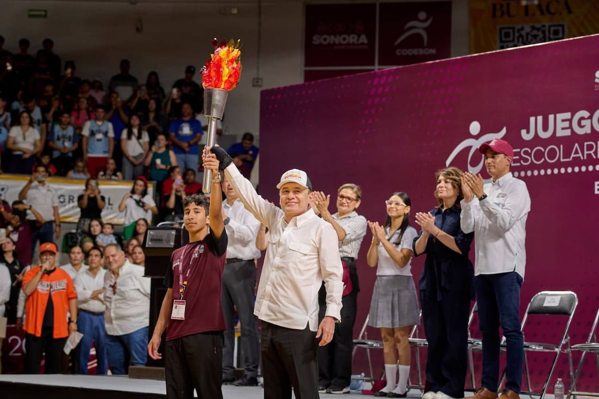 Gobernador Durazo inaugura Juegos Deportivos de Educación Básica en Hermosillo; buscan formar talento y dar becas a medallistas