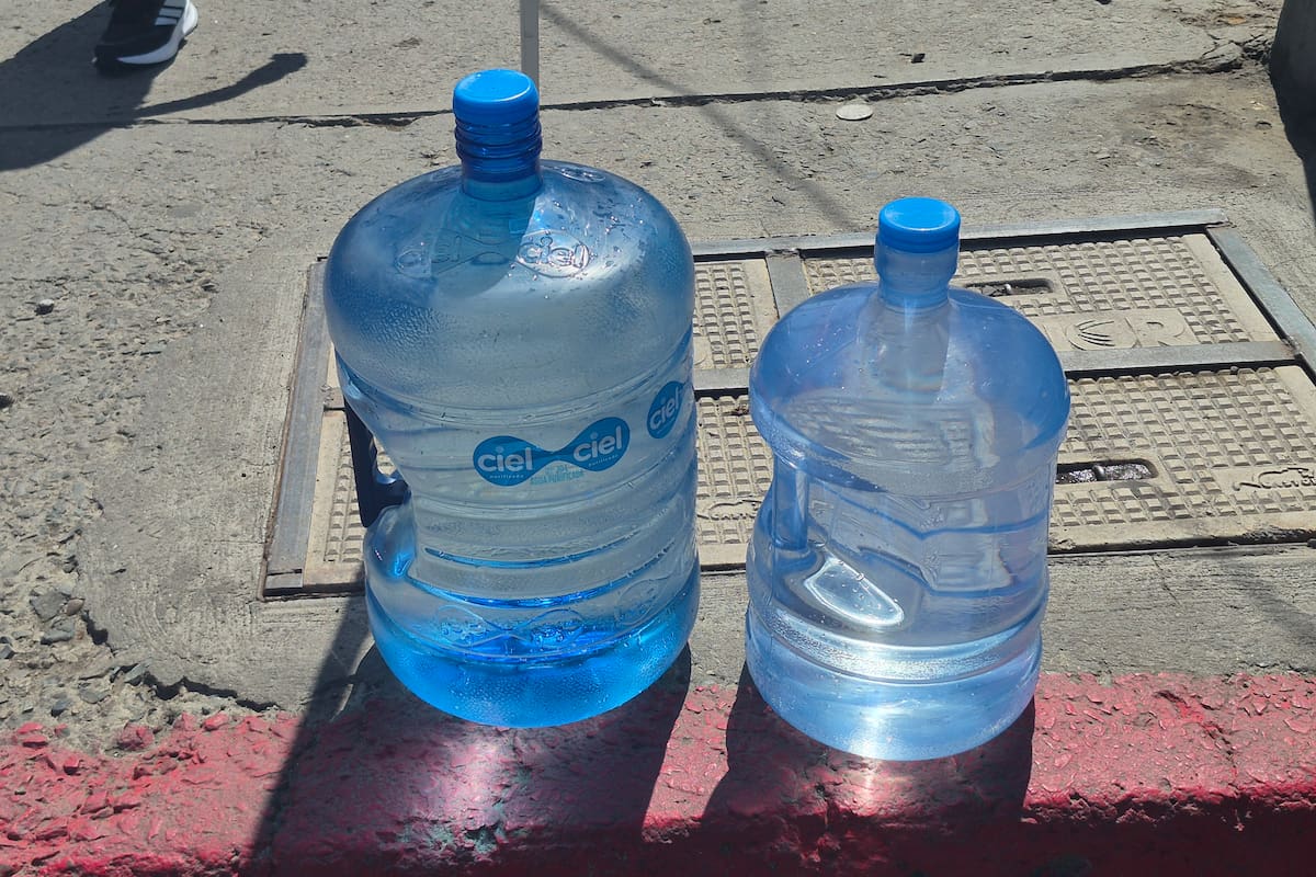 Aumenta dificultad para conseguir agua en purificadoras