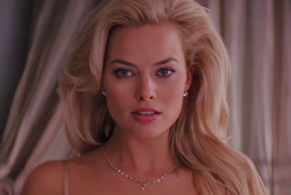 Margot Robbie interpretó a "la Duquesa" en El lobo de Wall Street, un papel que marcó su carrera y retrató el lado más glamoroso y caótico de la vida de Naomi Belfort.