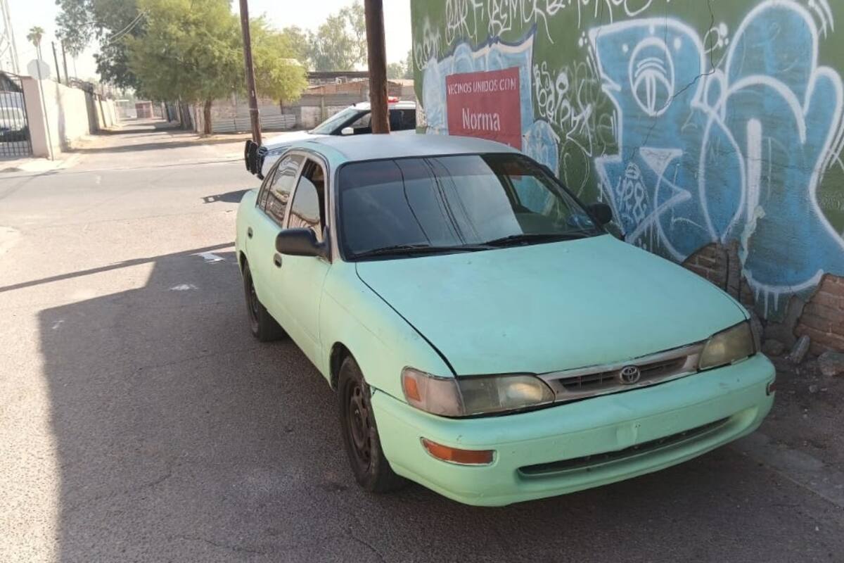 Recuperan vehículo con reporte de robo en Pueblo Nuevo