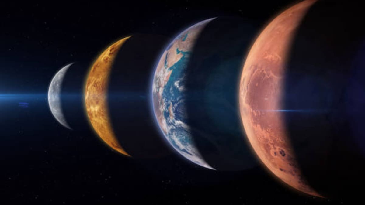 Alineación planetaria de julio: Así se reunieron Marte, Saturno, Urano y la Luna en el cielo antes del amanecer y la explicación de por qué Urano es uno de lo más difíciles de visibilizar