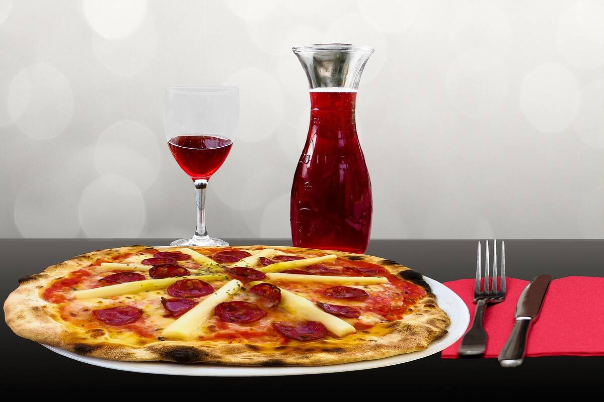 Te decimos por qué deberías pedir la pizza siempre sin cortar