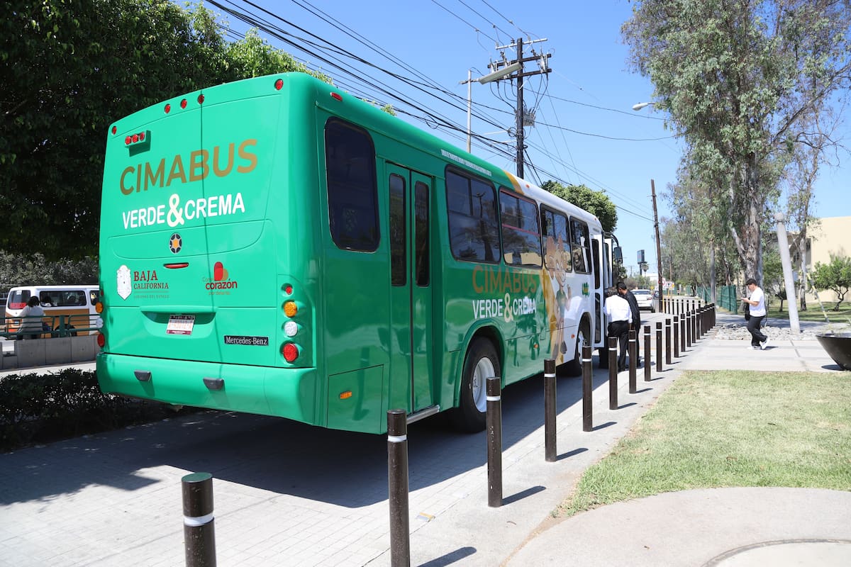 Requiere transporte universitario permisos federales