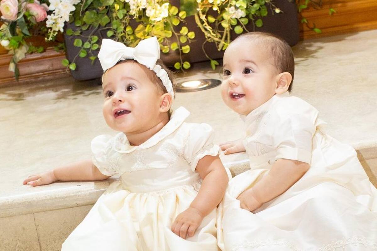 Los mellizos Ana Regina y Alejandro Real Hernández reciben el Bautismo
