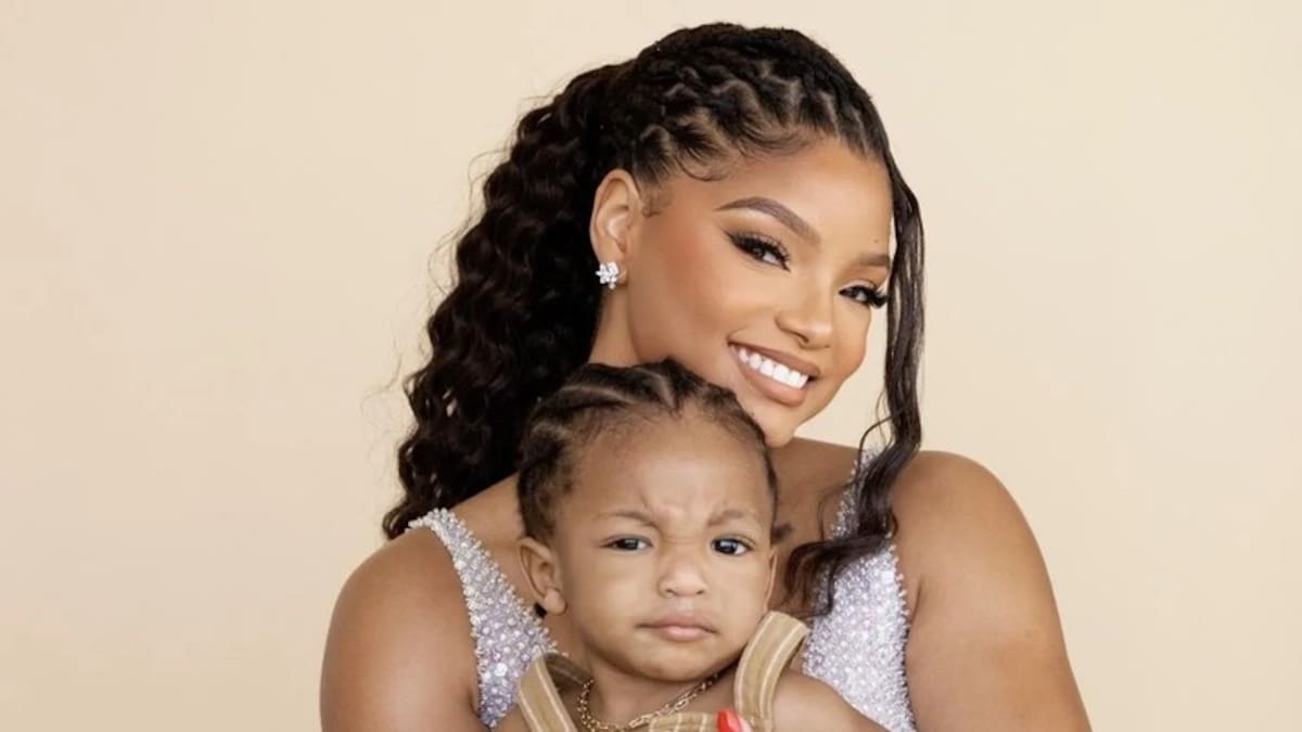 Halle Bailey con su hijo Halo