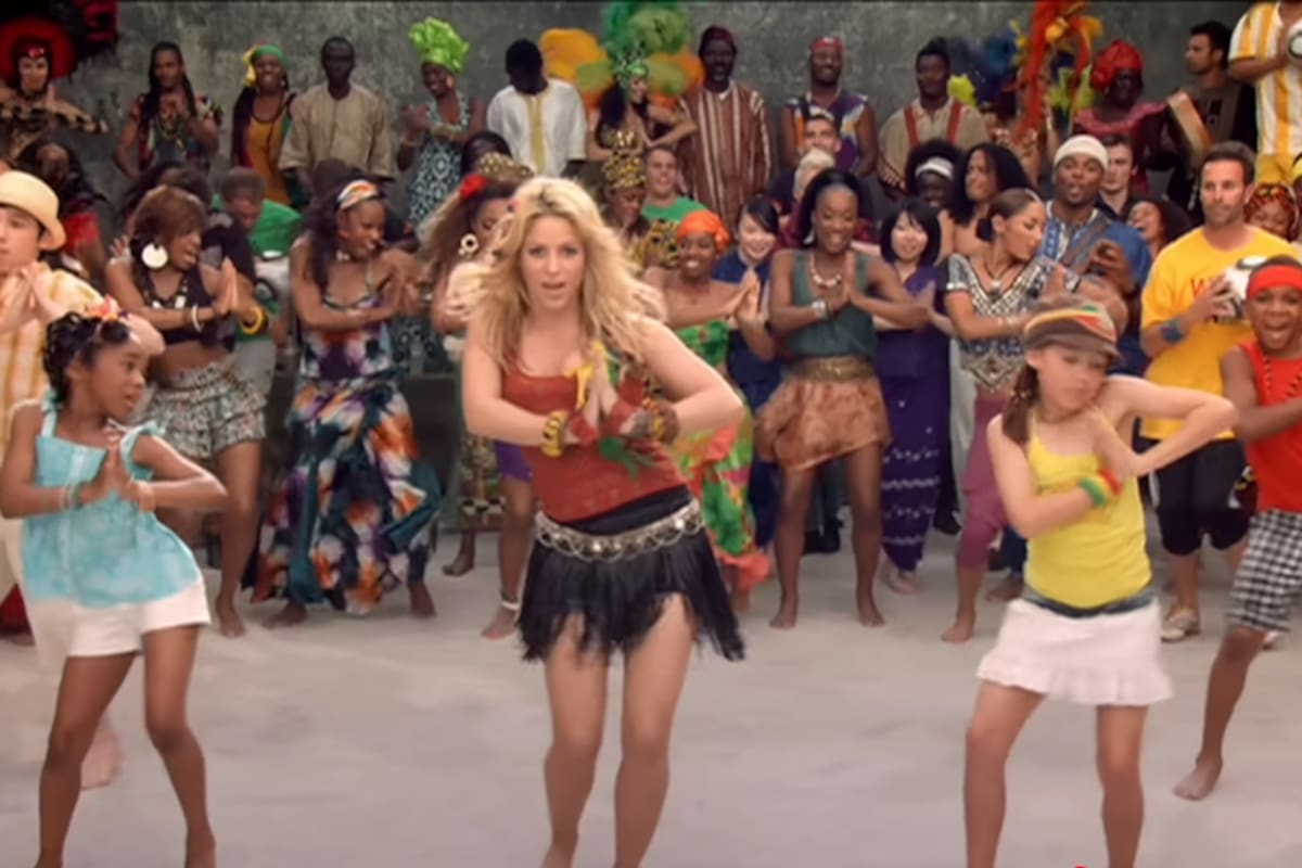 La historia y el proceso creativo que tal vez no conocías detrás del “Waka Waka”, el himno futbolero que inmortalizó Shakira y sigue siendo tendencia cada mundial