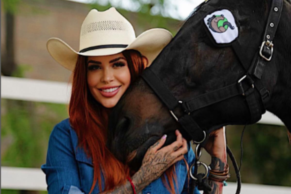 Homenaje a Elena Larrea, defensora de los animales